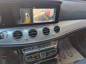 Mercedes-Benz E 220 Bild 16