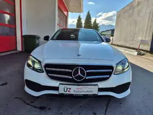 Mercedes-Benz E 220 Bild 3