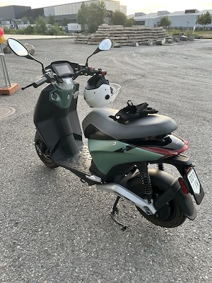 Piaggio 1 Elektroroller  Bild 3