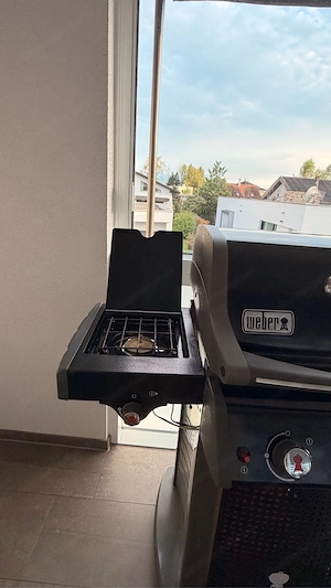    Weber Spirit E-220 Classic Gasgrill mit Seitenbrenner   sehr guter Zustand Bild 3