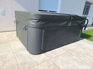 Armstark Whirlpool Austria, Celestite Bild 4