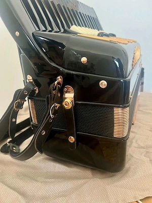 Akkordeon Hohner Gola 5-chörig Bild 8