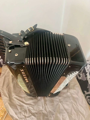 Akkordeon Hohner Gola 5-chörig Bild 5