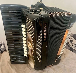 Akkordeon Hohner Gola 5-chörig Bild 2