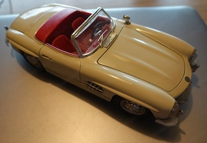 Burago Modellautos, 4 STÜCK, NEUWERTIG  Bild 11