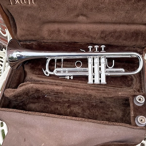 Bach Stradivarius Modell 37 ML Bb Trompete Bild 3