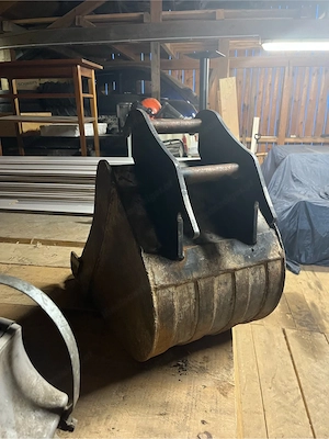 Baggerlöffel Martin M03 Aufnahme  Bild 2