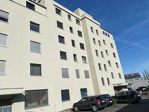 Helle und freundliche 4- Zimmerwohnung mit ca. 97m2 in Zentrum von Dbn. Hatlerdorf zu verkaufen! Bild 2