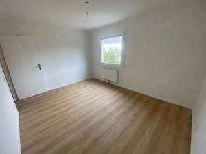 Helle und freundliche 4- Zimmerwohnung mit ca. 97m2 in Zentrum von Dbn. Hatlerdorf zu verkaufen! Bild 8
