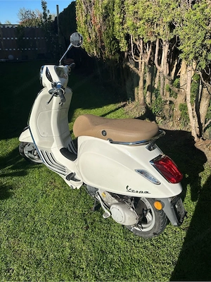 Vespa Primavera 50 Moped 2-Takt Bild 2