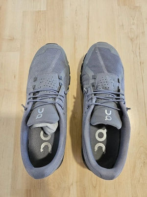 On Schuhe Damen Bild 4