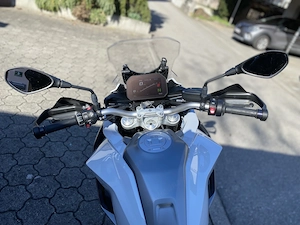 BMW F 900 XR Erstbesitz - WIE NEU - unfallfrei Tourer Bild 3