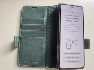 Samsung Galaxy Fold 4 quasi neu  Bild 2