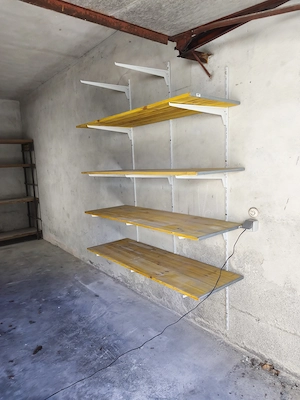 Keller Regal zu verschenken 