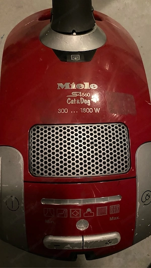 Staubsauger Miele - defekt, zu verschenken Bild 2