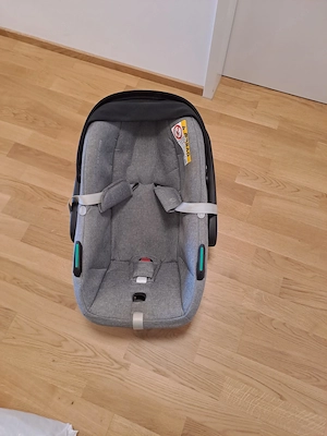 Maxi Cosi 3 in 1 Kinderwagen inkl. Fell Einsatz fur die Babyschale Bild 3