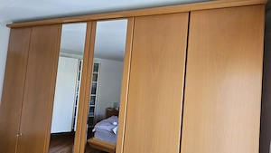 Schlafzimmer aus Buche vom Tischler bestehend aus Doppelbett, Schrank und zwei Nachtkästchen Bild 8