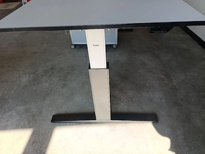 Schreibtisch BENE Höhenverstellbar Bild 3