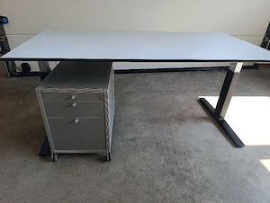 Schreibtisch BENE Höhenverstellbar Bild 4