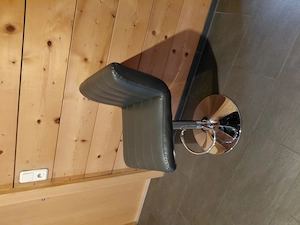 Bar Chromstahlstuhl Bild 2