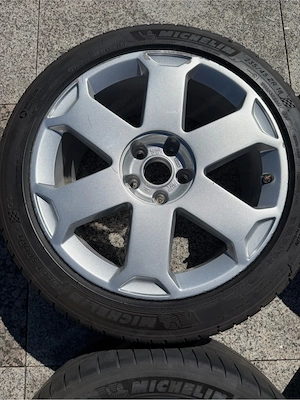 Audi Alufelgen 18 Zoll 8E0601025L Bild 7