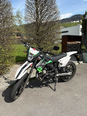 Rieju MRT 50 Supermoto Low-Edition Bild 3