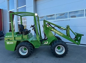 Striegel 500 DYA Hoflader Radlader mit Yanmar Motor Bild 6