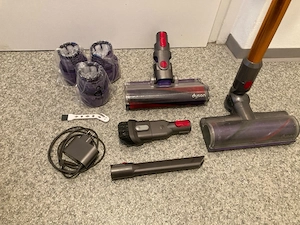 Dyson Staubsauger + Filter Bild 2