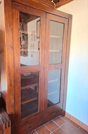 Wohnzimmermöbel Bild 7