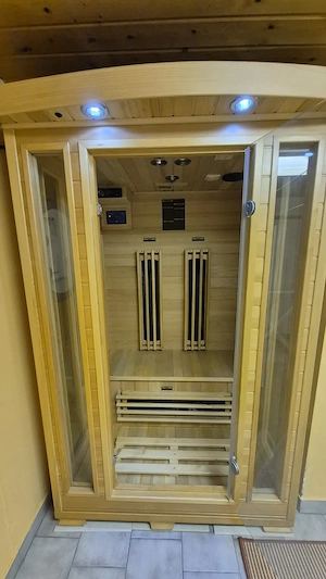 Infrarotkabine zu verschenken. Bild 1