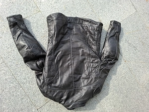 Motorradjacke Damen schwarz Leder Bild 5