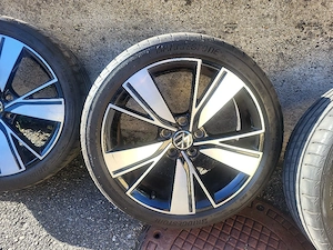 Felgen mit Bereifung Bild 9