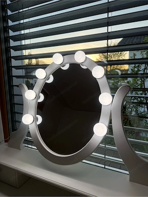 Schminktisch mit Stuhl Bild 5