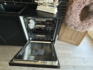 Neuwertige IKEA Küche Bild 4