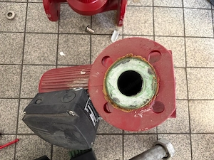 Heizpumpen und Steuerung Gaskessel Bild 4