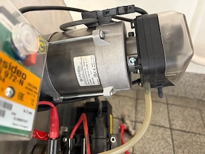 Heizpumpen und Steuerung Gaskessel Bild 3