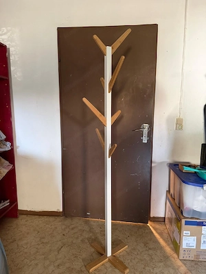 Kleiderständer  Bild 2