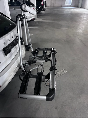 von Thule Fahradträger auf Anhägekupplung Bild 2