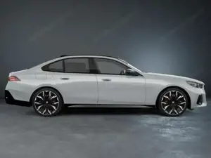 BMW 5er 520d xDrive M-Sportpaket Pro Carbon Pano 145 kW (197 PS), Automatik Bild 6