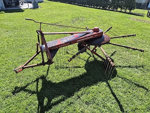 Pöttinger Schwader 300