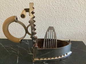 Bügeleisen alt mit Einsatz Bild 2