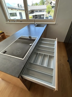 Gut erhaltene Markenküche zu verkaufen Bild 3