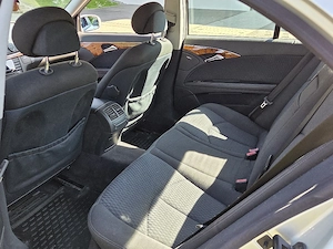 mercedes-benz w211  Bild 2