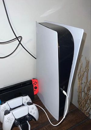 PlayStation 5 Pro  Bild 2