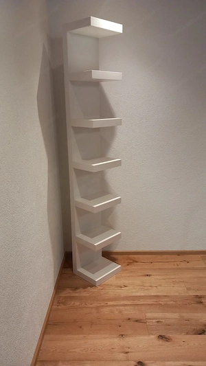 Regal in weiß Bild 2