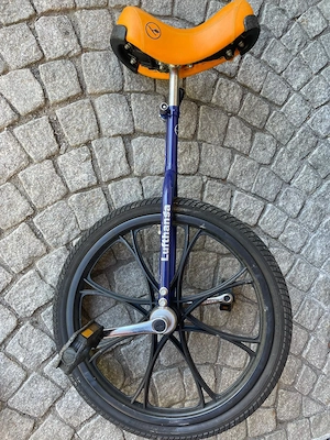 Einrad Mke Lufthansa gebraucht abzugeben Bild 2