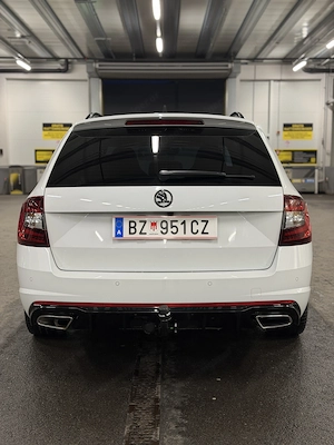 Skoda Octavia 2.0 TDI RS Bild 3