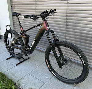 TOP! CUBE Carbon Fully E-Bike Bosch 750WH 27,5 Zoll Bild 2