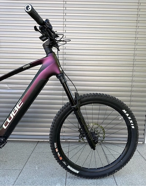 TOP! CUBE Carbon Fully E-Bike Bosch 750WH 27,5 Zoll Bild 3