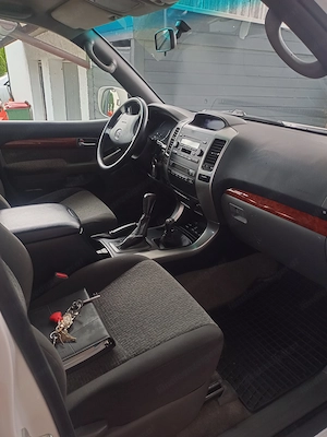 Toyota Land Cruiser Top gepflegt! Bild 4